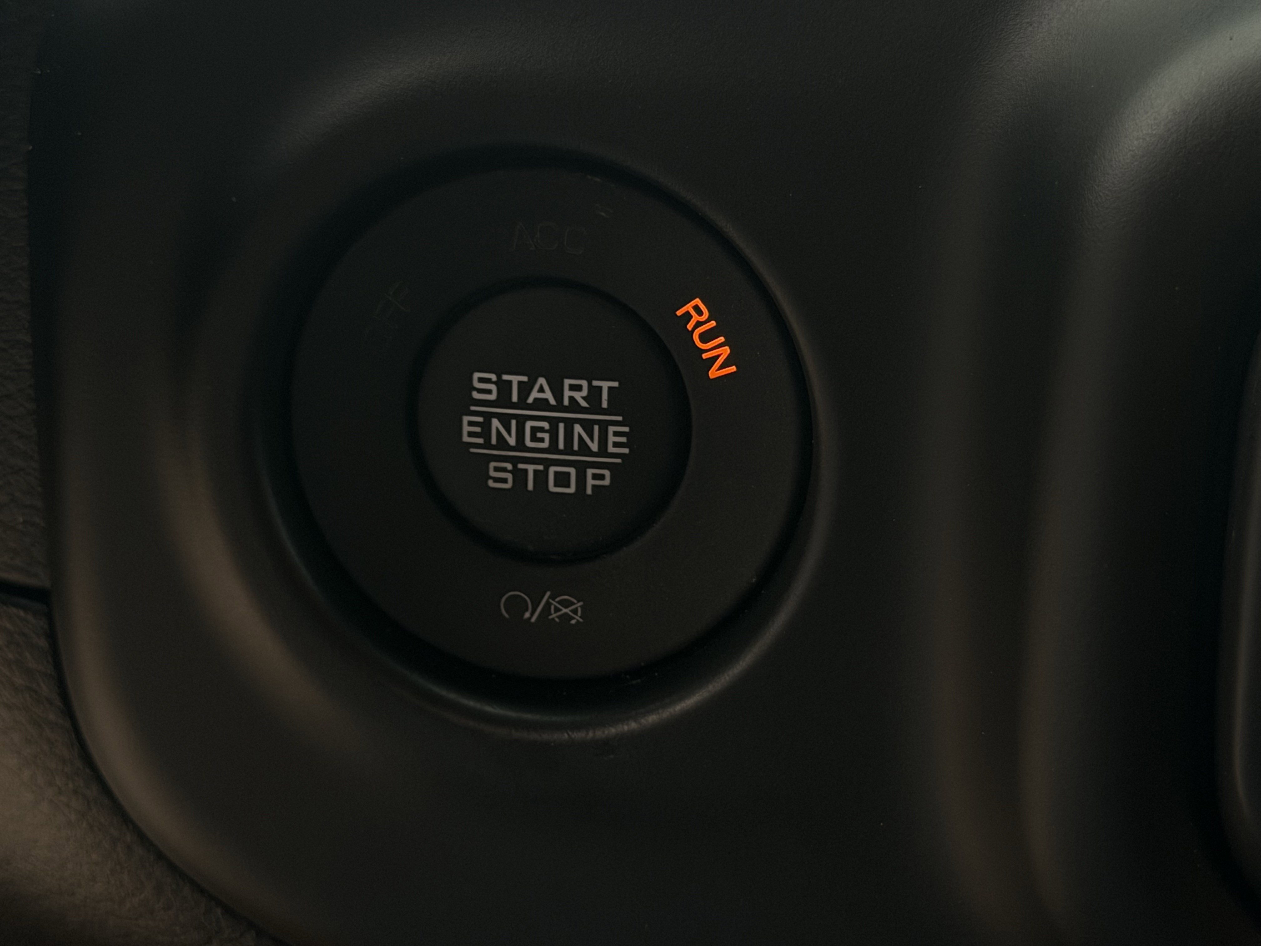 Used 2023 Jeep Wrangler Unlimited Sahara w/ Cold Weather Group AWD/4WD image 17