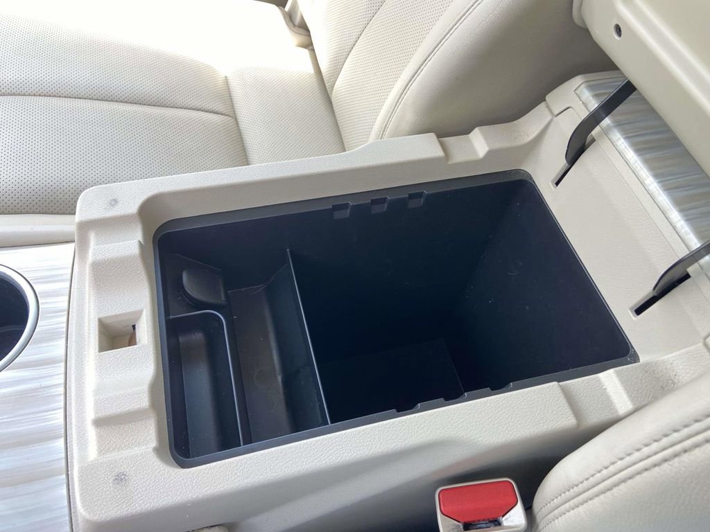 Used 2018 Nissan Murano Platinum w/ Cargo Package FWD image 30