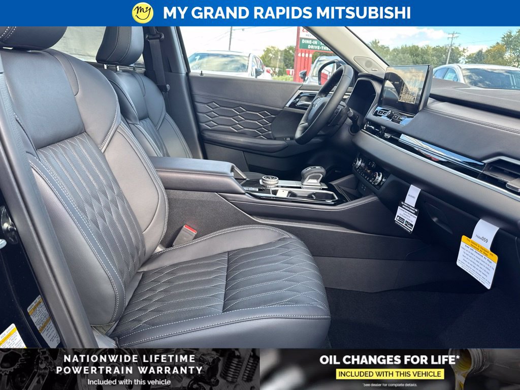 New 2026 Mitsubishi Outlander SEL AWD/4WD image 21