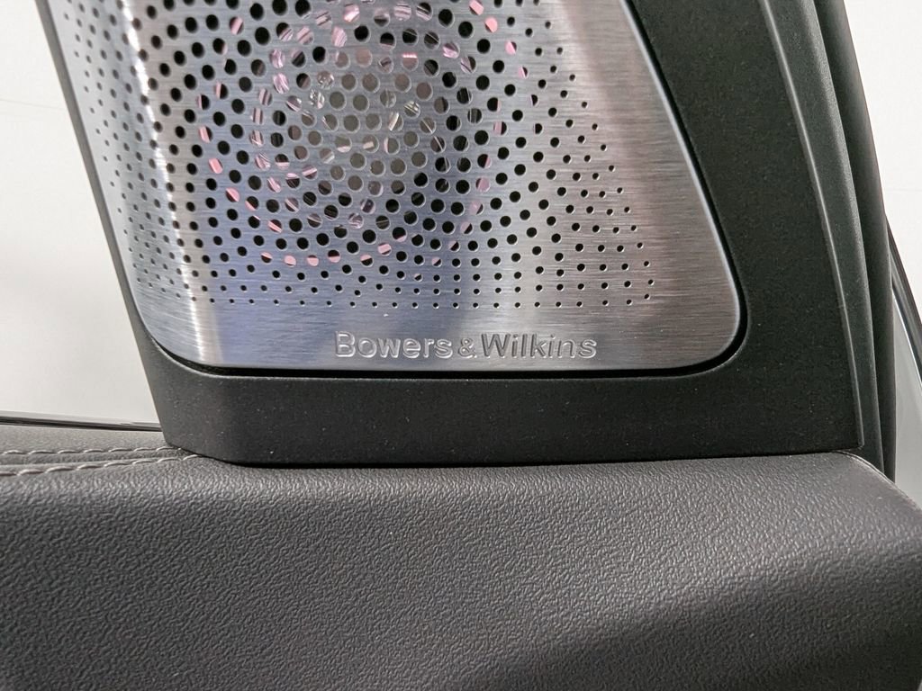 Certified 2023 BMW X7 xDrive40i w/ M Sport Package image 18