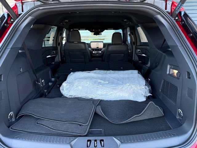 New 2026 Ford Explorer ST-Line w/ ST-Line Street Pack AWD/4WD image 27