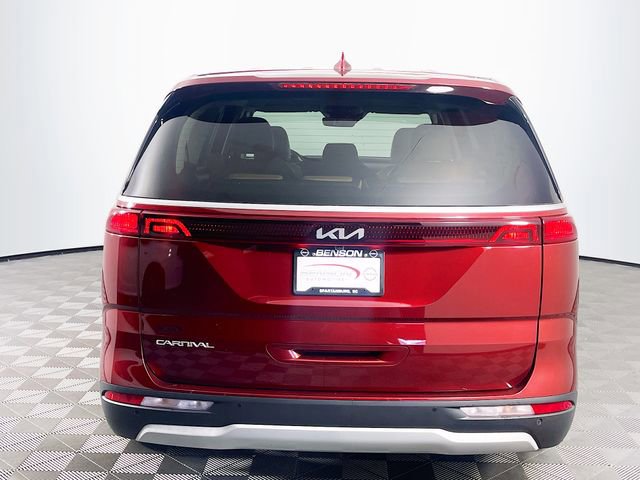Used 2023 Kia Carnival LX image 7