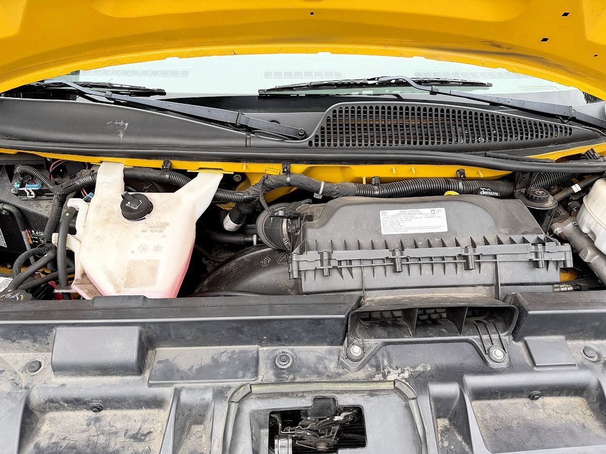 Used 2019 GMC Savana 3500 w/ Driver Convenience Package RWD image 22