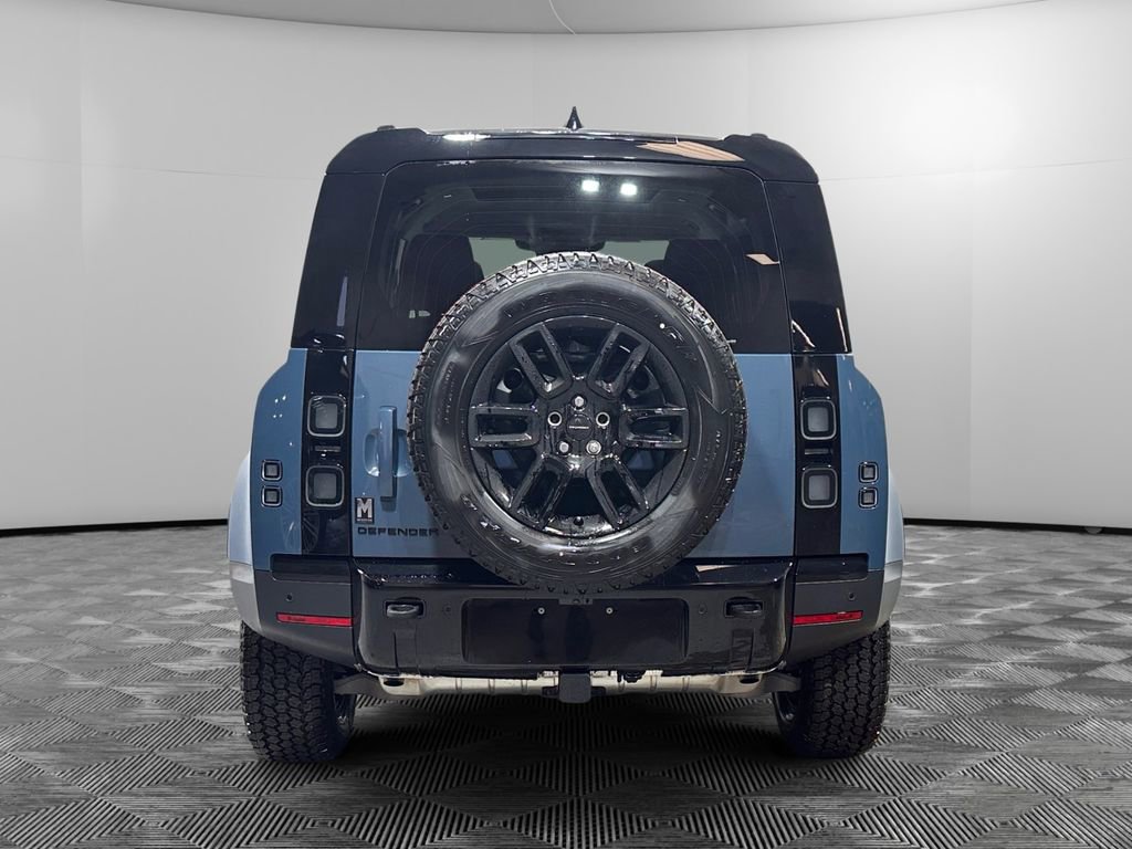 New 2026 Land Rover Defender 110 S image 4