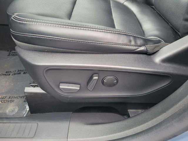 Used 2025 Ford Escape Platinum AWD/4WD image 11