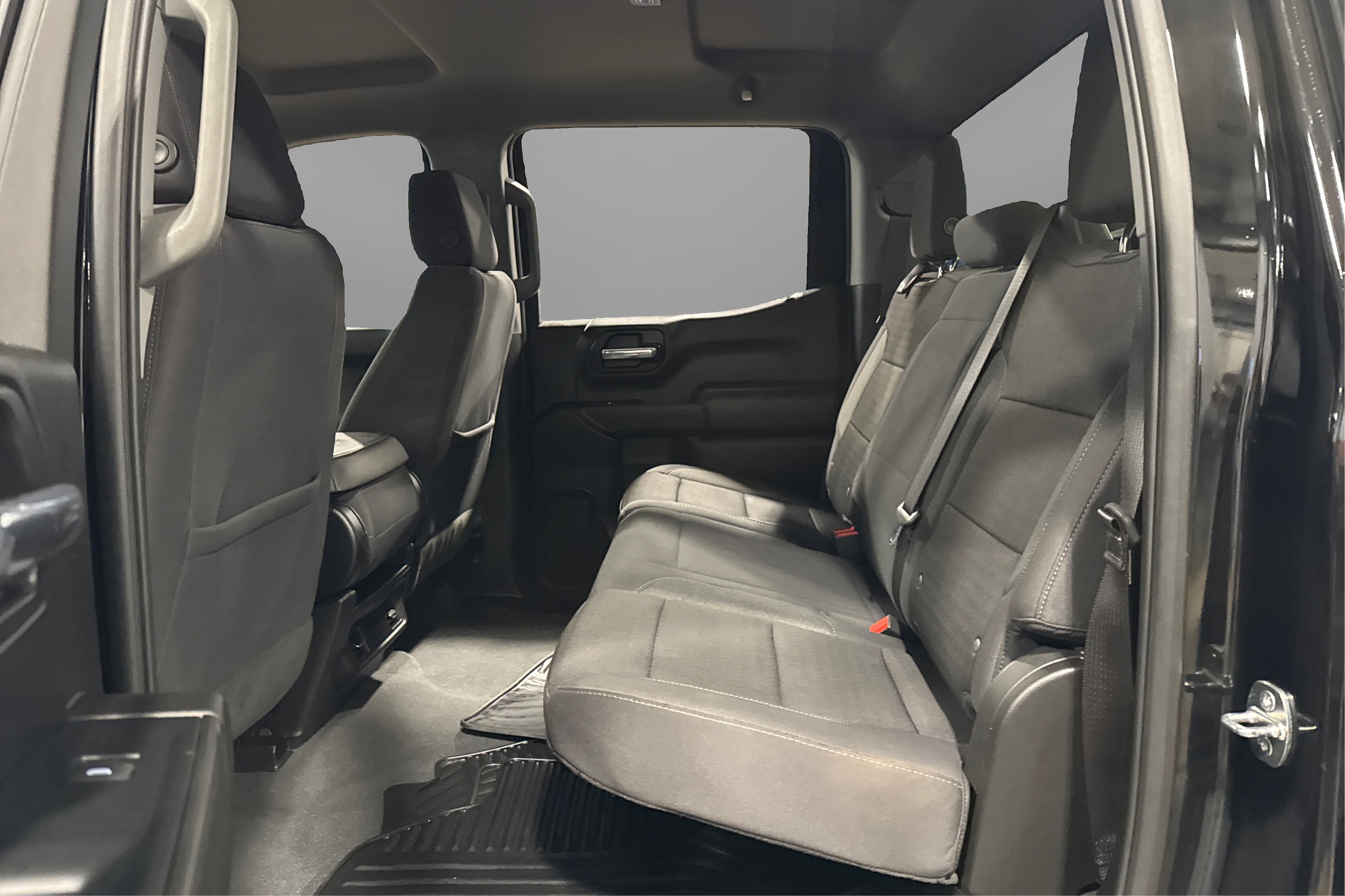 Used 2023 Chevrolet Silverado 1500 Custom image 34