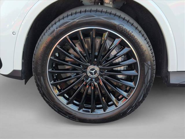 Certified 2026 Mercedes-Benz GLC 300 image 24