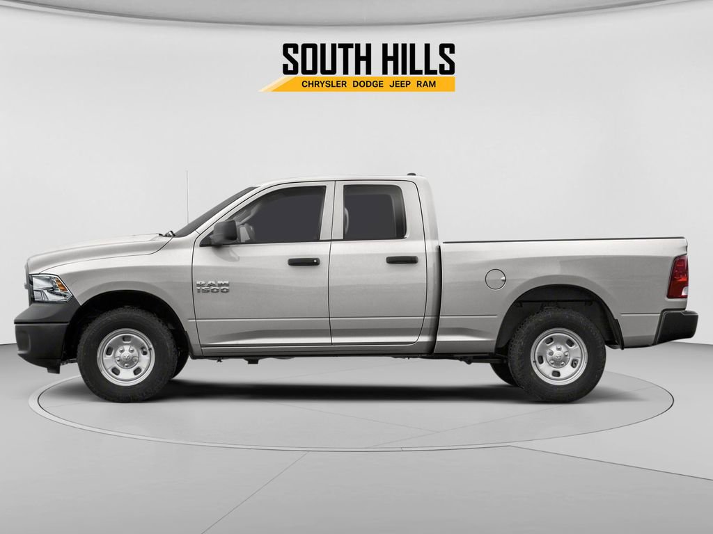 Used 2019 RAM 1500 Express w/ Express Value Package AWD/4WD image 3