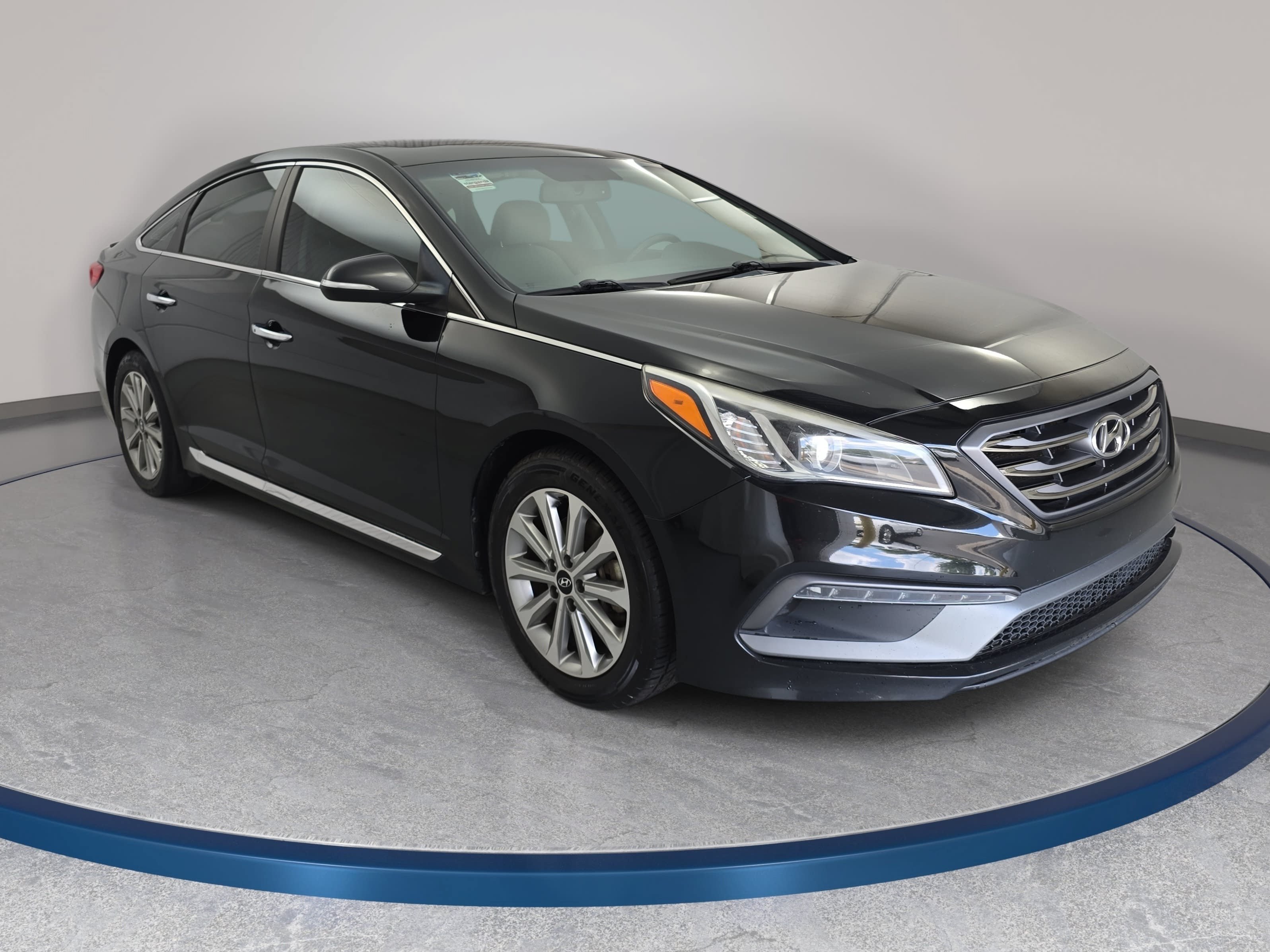 Used 2017 Hyundai Sonata Limited w/ Tech Package 03 FWD image 3