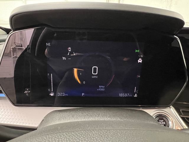 Used 2025 Chevrolet Trax LT w/ LT Convenience Package image 50