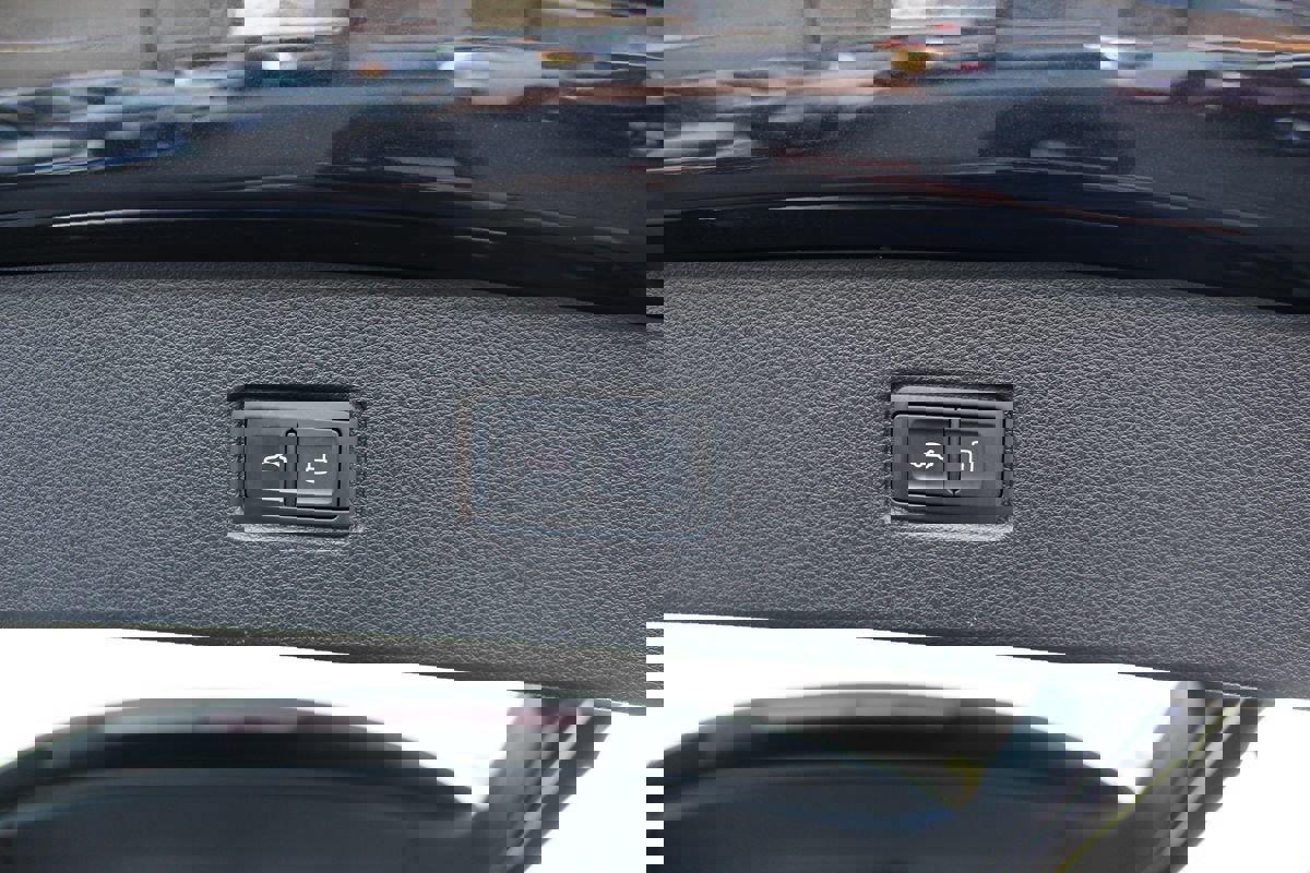 Used 2017 Audi Q7 3.0T Premium Plus image 34