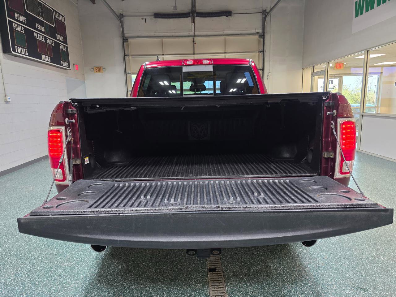 Used 2016 RAM 1500 Laramie w/ Convenience Group image 21