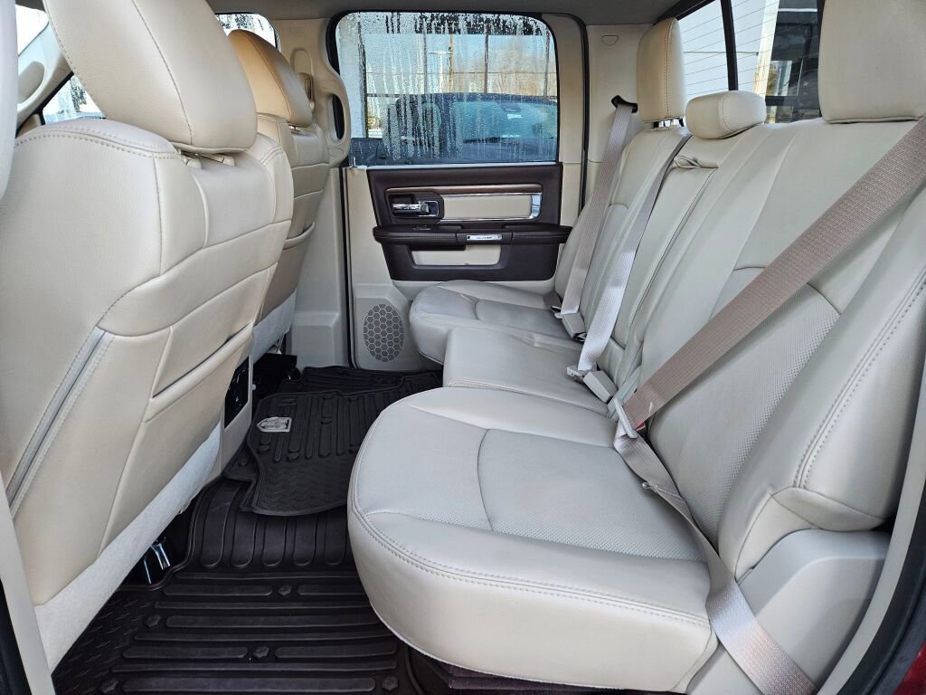 Used 2015 RAM 1500 Laramie w/ Convenience Group image 15