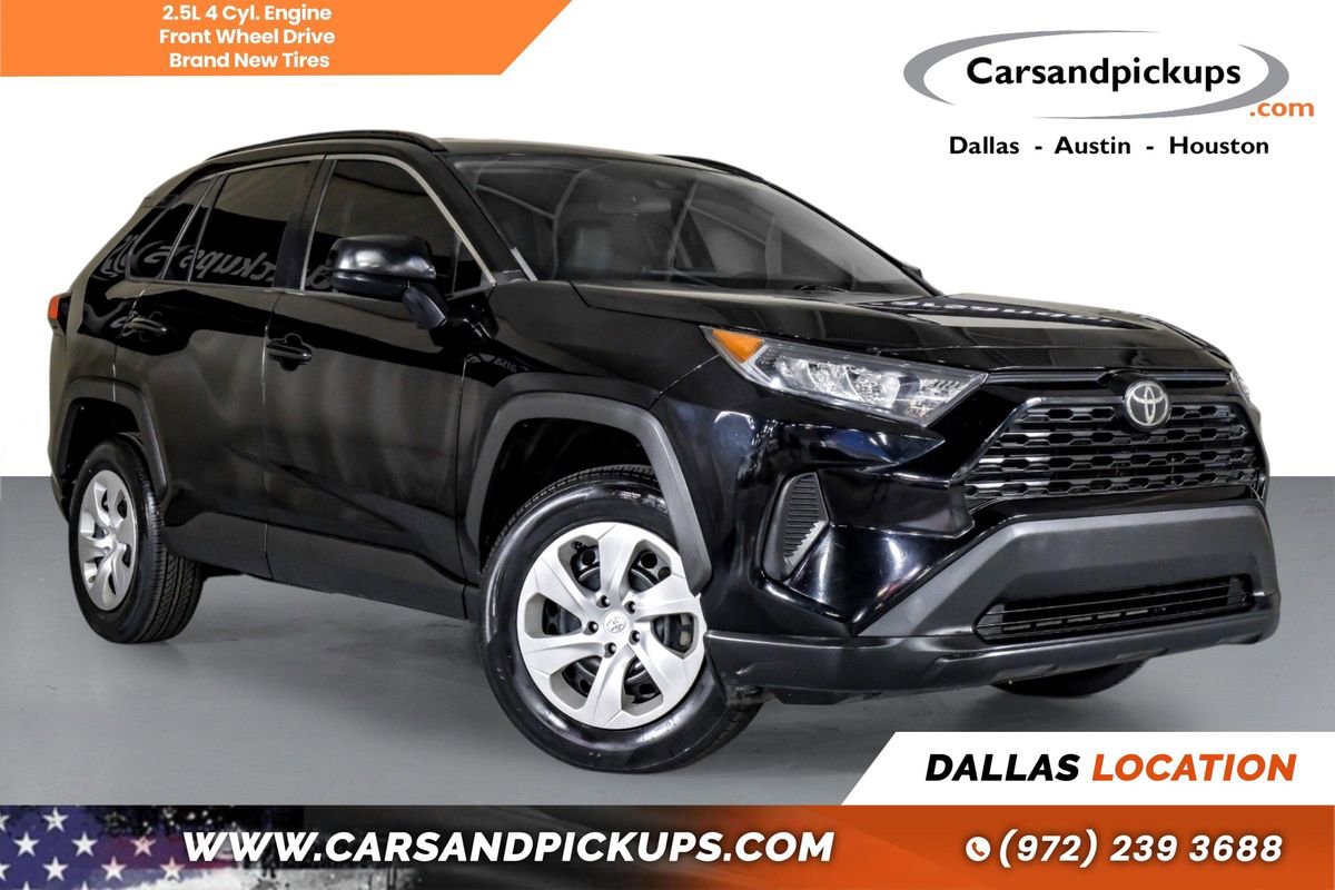 Used 2021 Toyota RAV4 LE FWD image 1