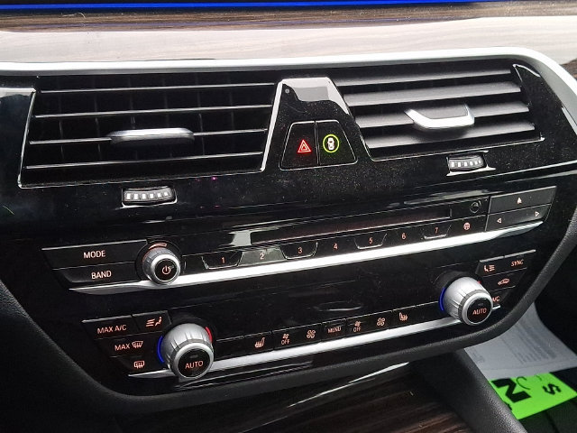 Used 2019 BMW 540i xDrive w/ Convenience Package AWD/4WD image 15