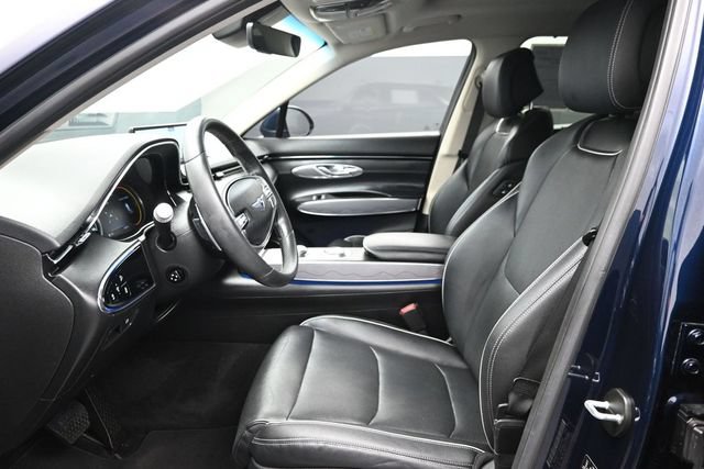 Used 2022 Genesis GV70 2.5T w/ Advanced Package AWD/4WD image 6