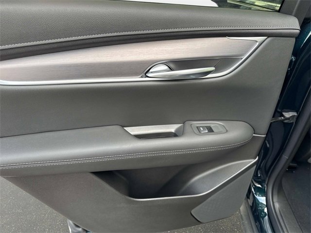 New 2026 Cadillac XT5 Luxury image 10