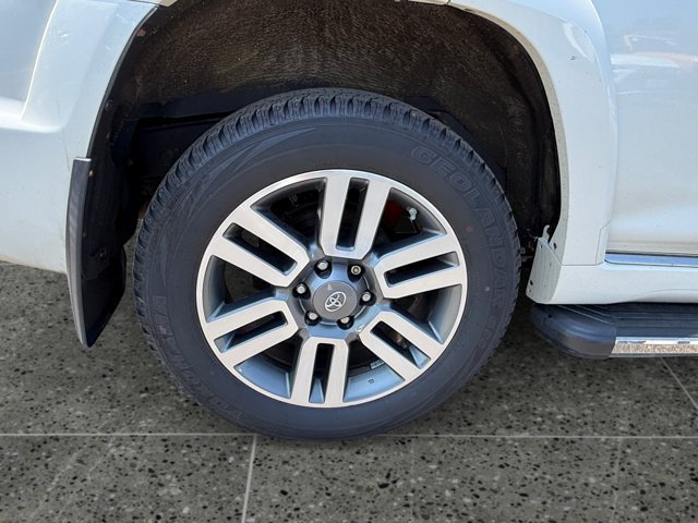 Used 2018 Toyota 4Runner Limited AWD/4WD image 11