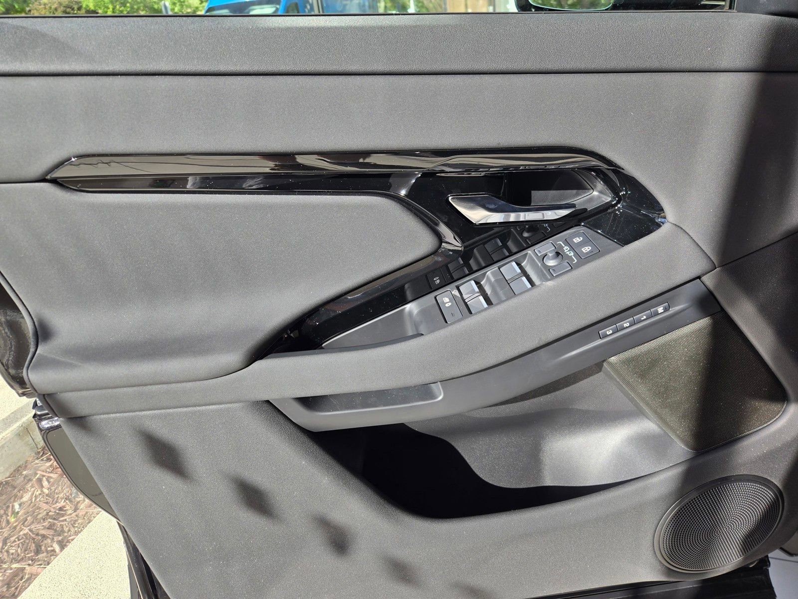New 2026 Land Rover Range Rover Evoque S AWD/4WD image 12
