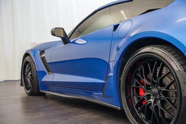 Used 2015 Chevrolet Corvette Z06 w/ 3LZ Preferred Equipment Group RWD image 26