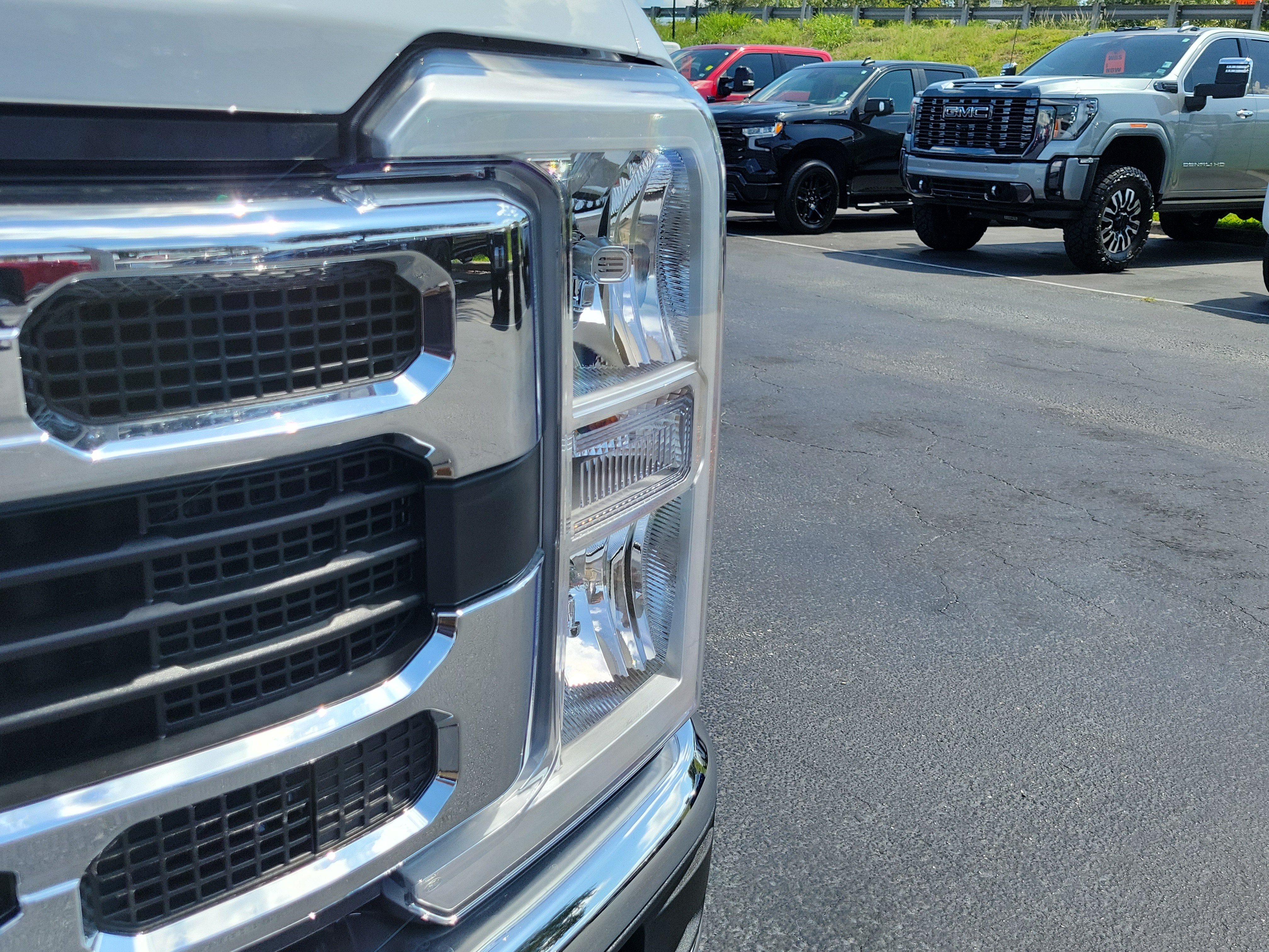 Certified 2026 Ford F350 XLT AWD/4WD image 3