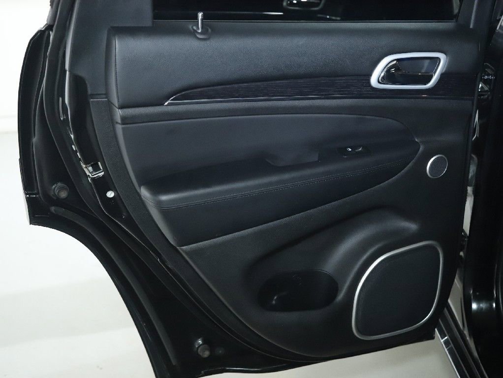 Used 2018 Jeep Grand Cherokee Summit image 13