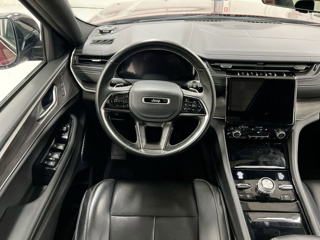 Used 2021 Jeep Grand Cherokee L Overland w/ Luxury Tech Group IV image 11