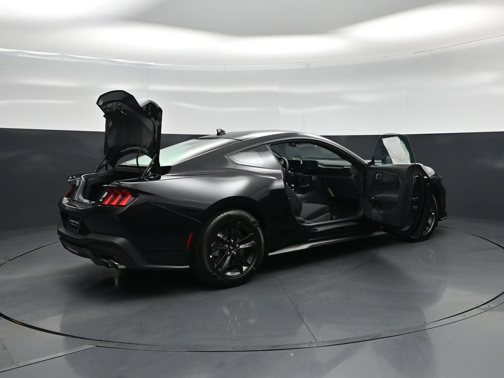 New 2026 Ford Mustang GT RWD image 5