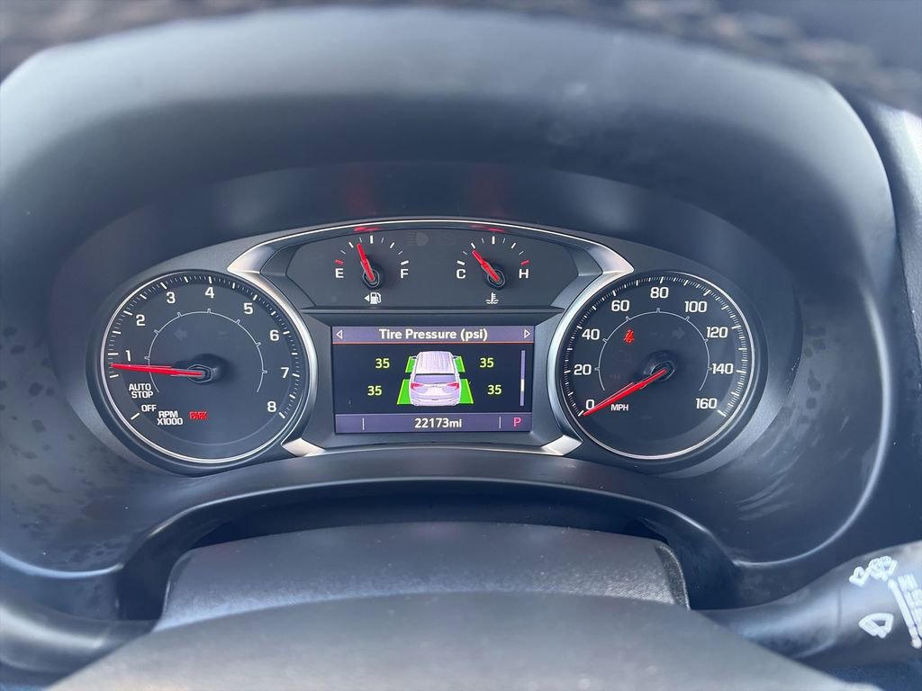 Used 2023 GMC Terrain SLT w/ Elevation Edition image 15