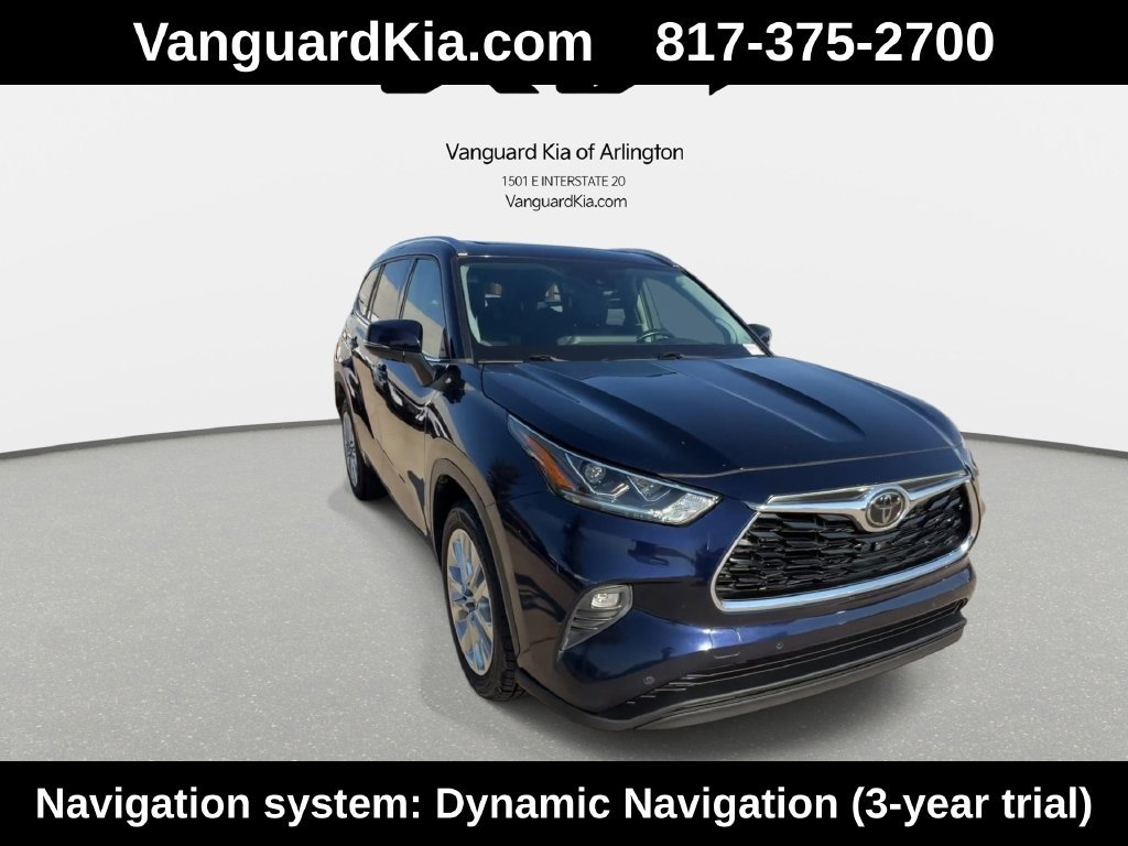 Used 2021 Toyota Highlander Limited FWD image 2