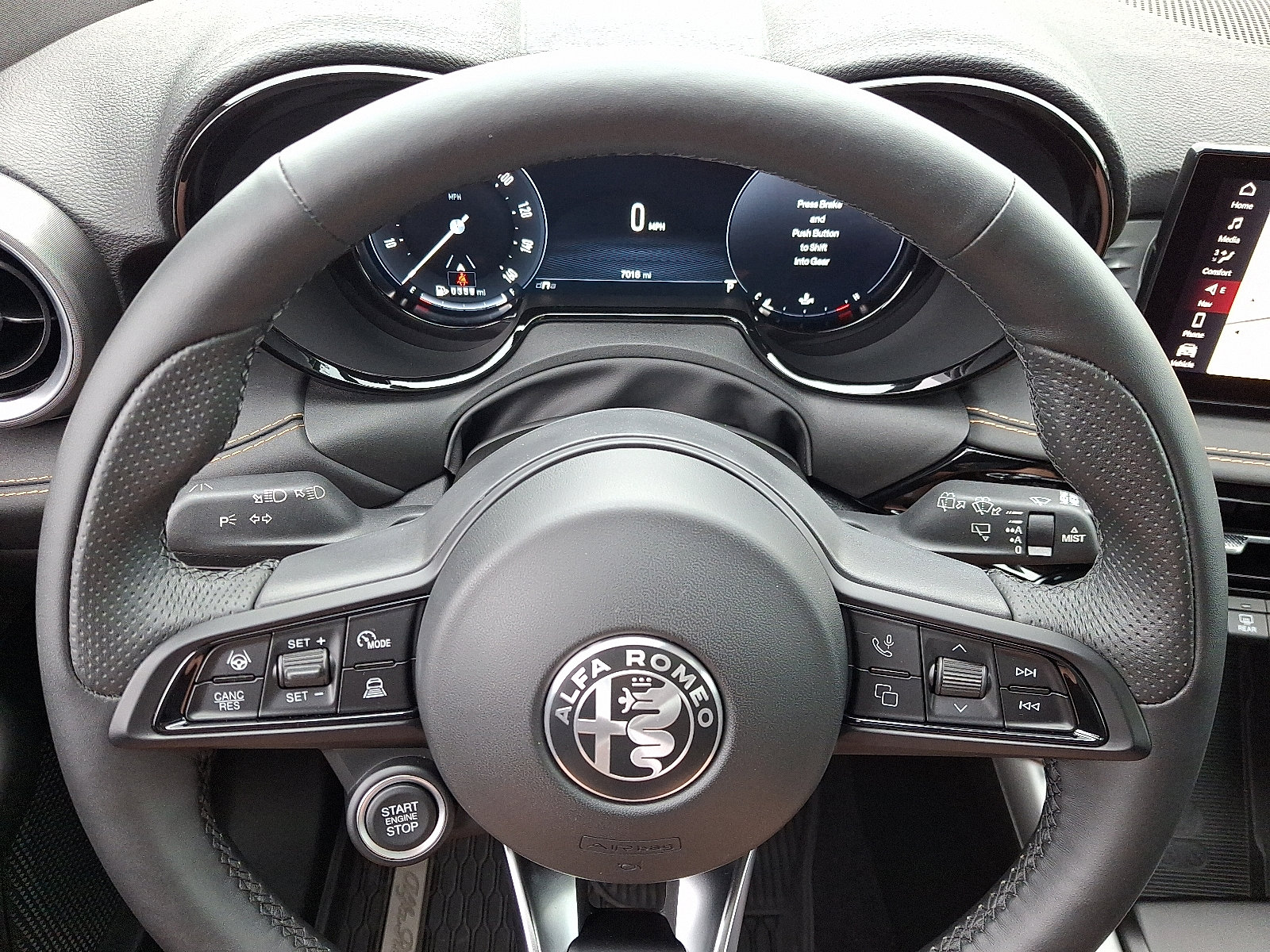 New 2025 Alfa Romeo Tonale w/ Active Assist Package image 9