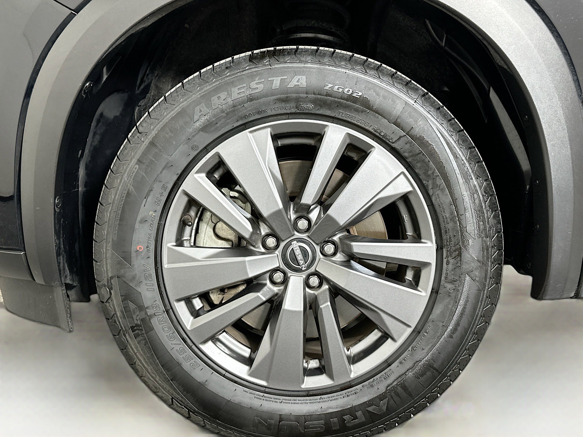 Used 2025 Nissan Pathfinder SV image 11