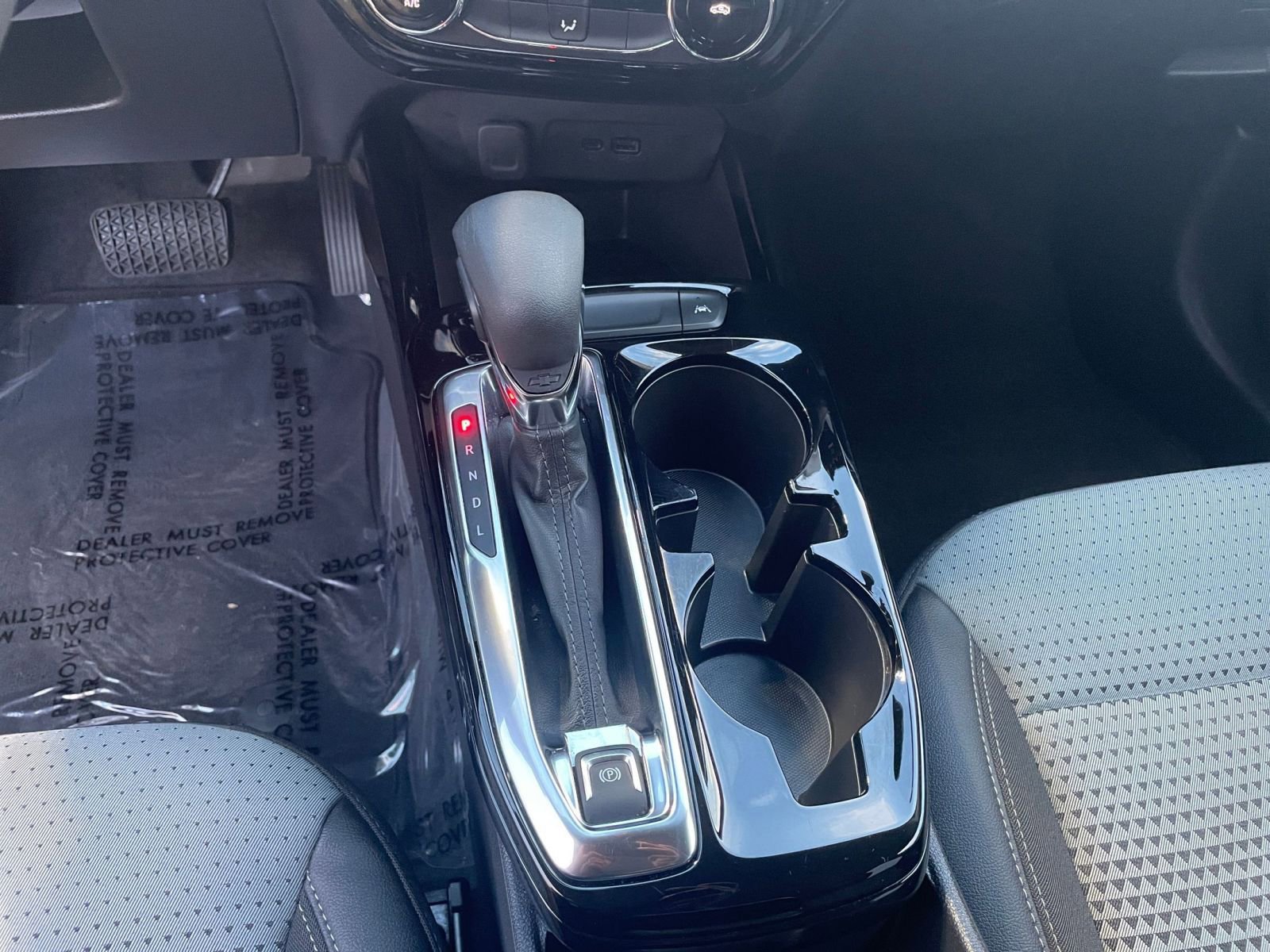 Used 2025 Chevrolet Trax LT image 39