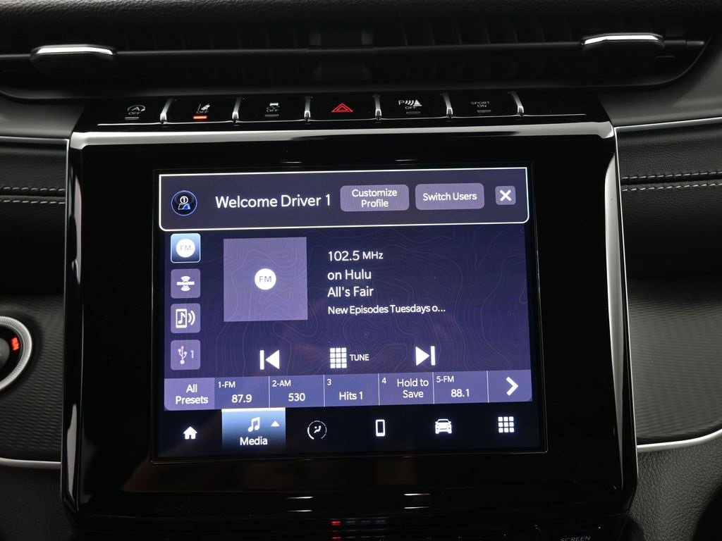 New 2025 Jeep Grand Cherokee Laredo w/ Luxury Tech Group I image 6