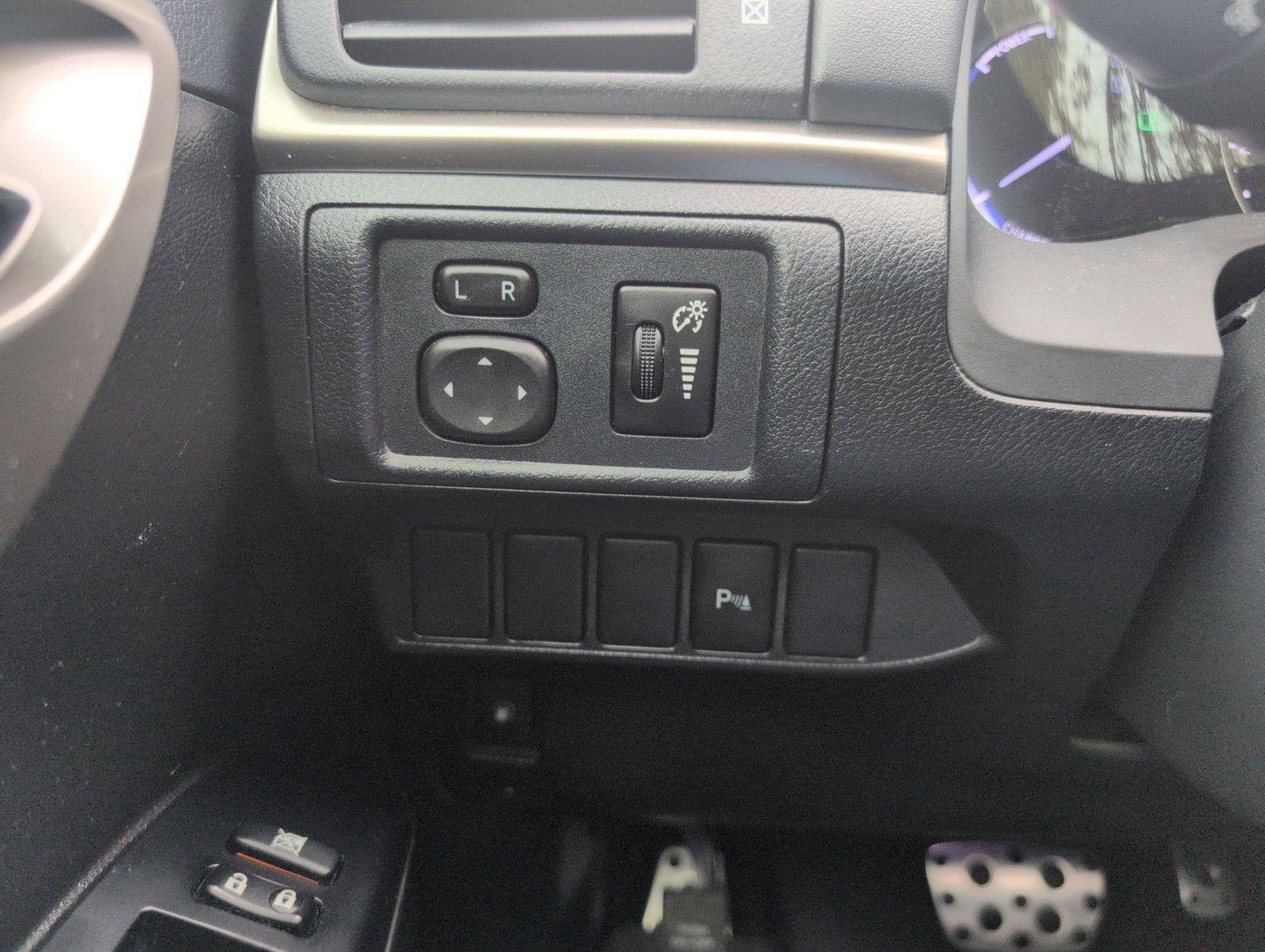 Used 2016 Lexus CT 200h image 20