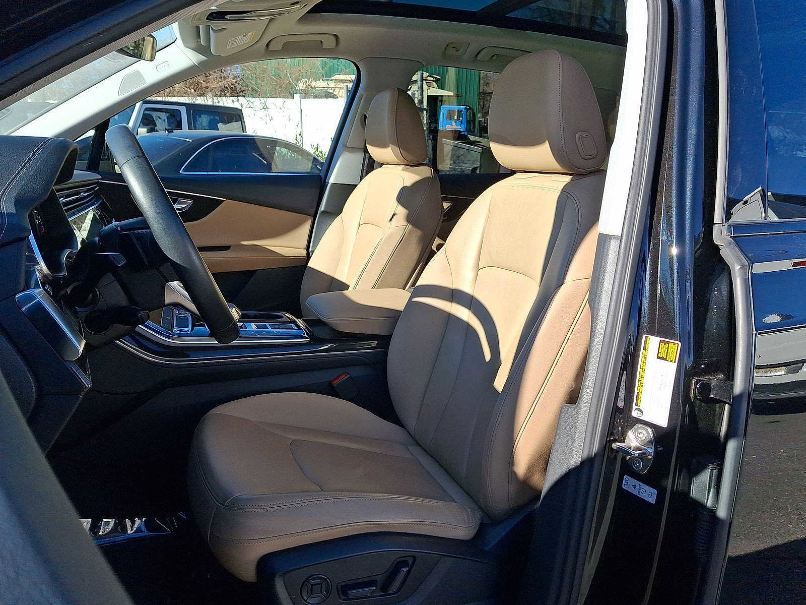 Used 2023 Audi Q7 2.0T Premium Plus w/ Premium Plus Package image 11