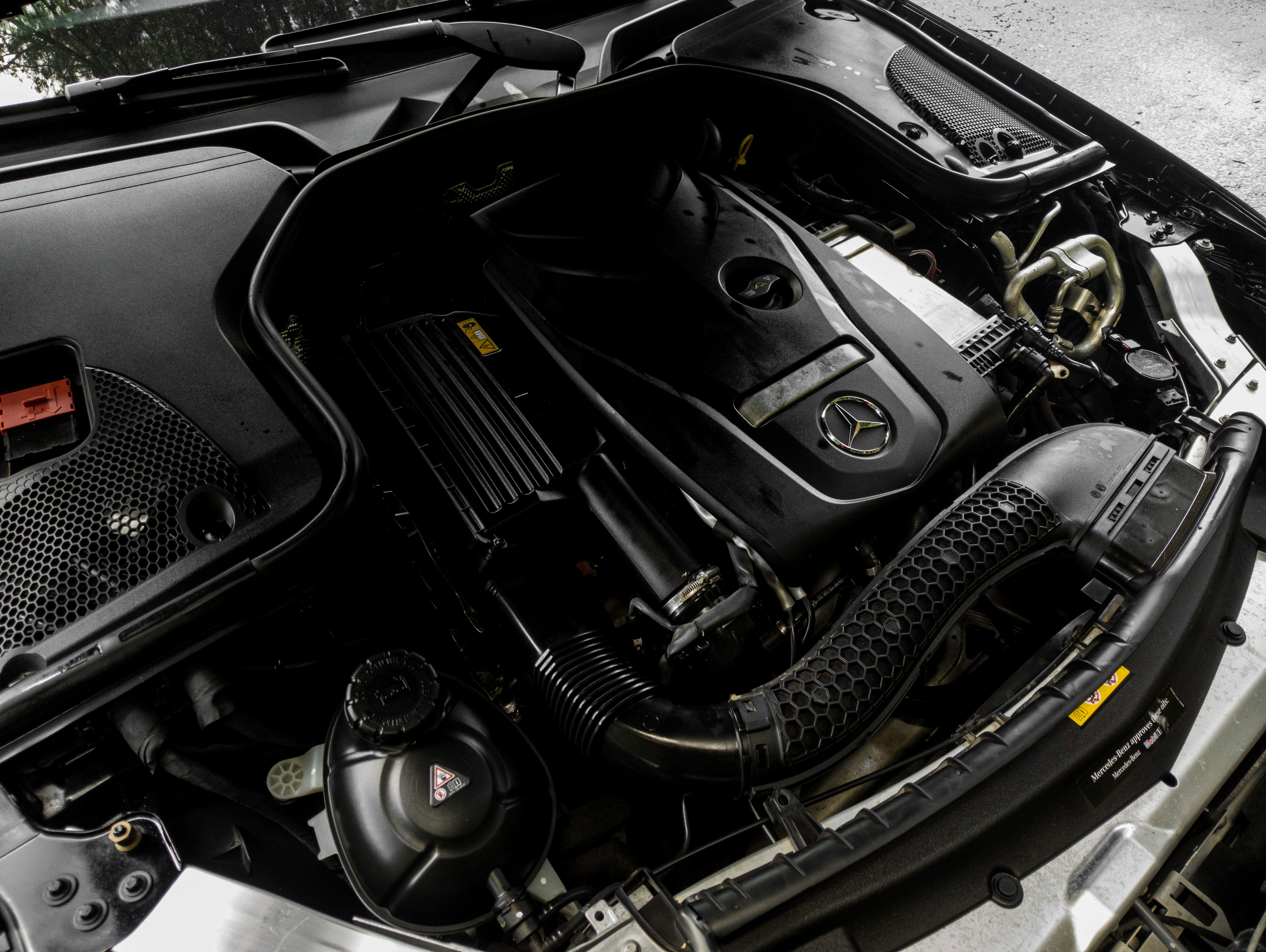 Used 2017 Mercedes-Benz E 300 4MATIC image 12