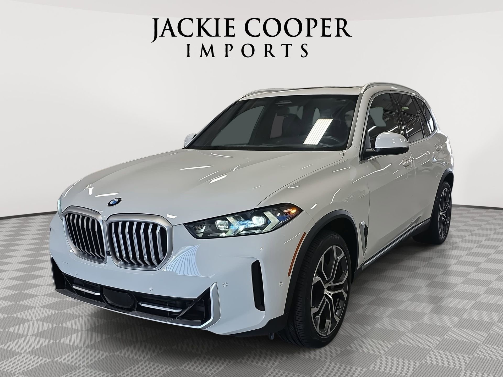 Used 2024 BMW X5 xDrive40i w/ Premium Package AWD/4WD image 1
