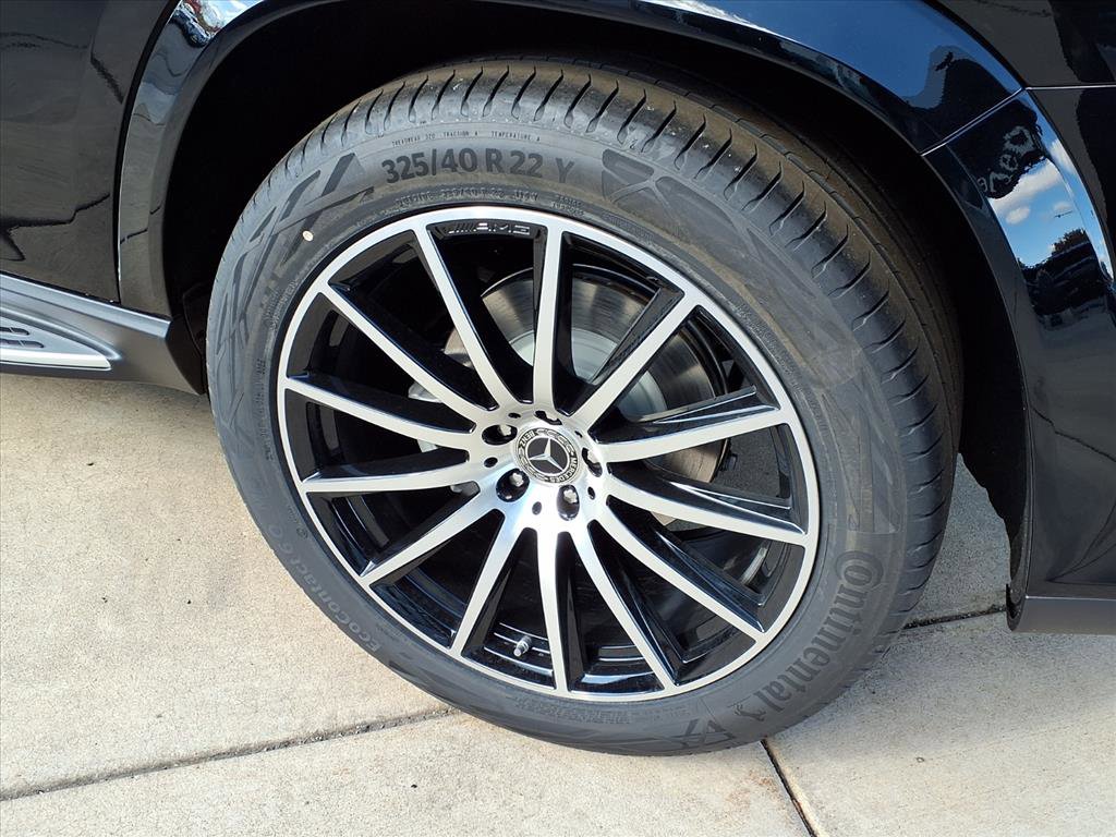 New 2026 Mercedes-Benz GLS 580 4MATIC image 13