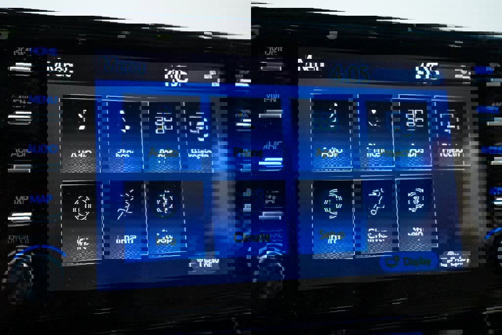 Used 2024 Toyota Sienna XLE image 25