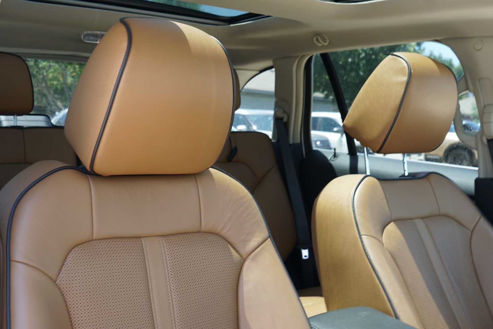Used 2015 Lincoln MKX FWD w/ Equipment Group 102A image 28