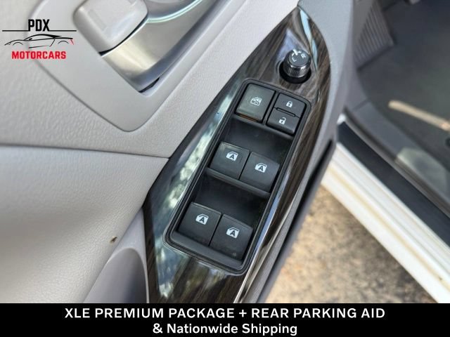 Used 2017 Toyota Sienna XLE Premium FWD image 15