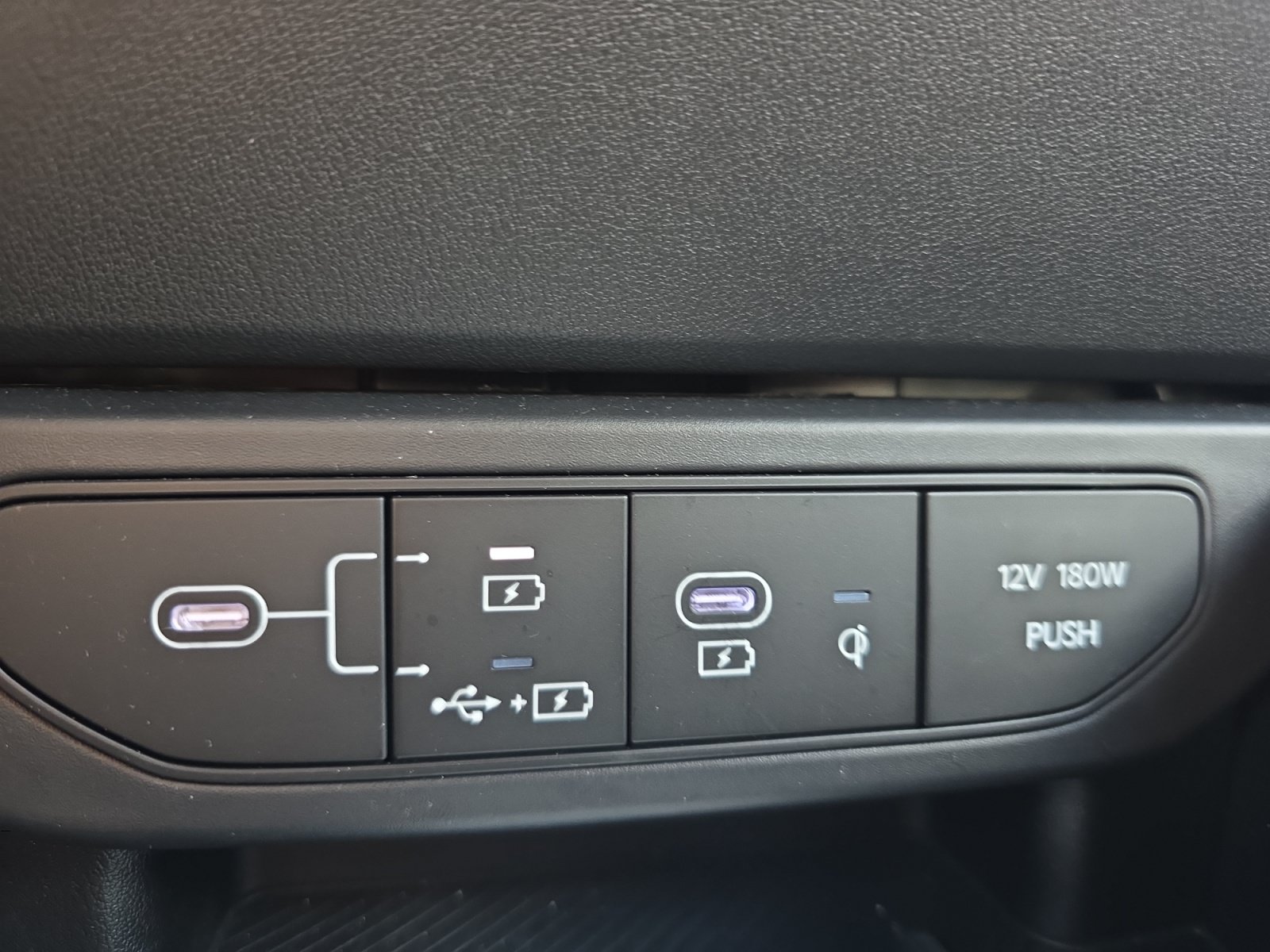 Certified 2025 Kia K4 GT-Line w/ GT-Line Premium Package FWD image 19