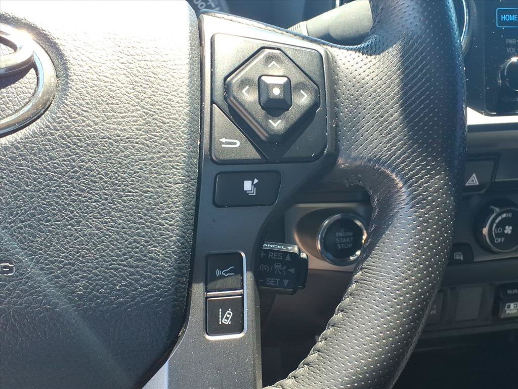 Used 2019 Toyota Tacoma TRD Sport AWD/4WD image 15