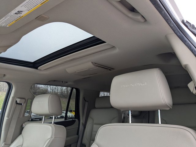 Used 2018 GMC Yukon Denali w/ Denali Ultimate Package image 13