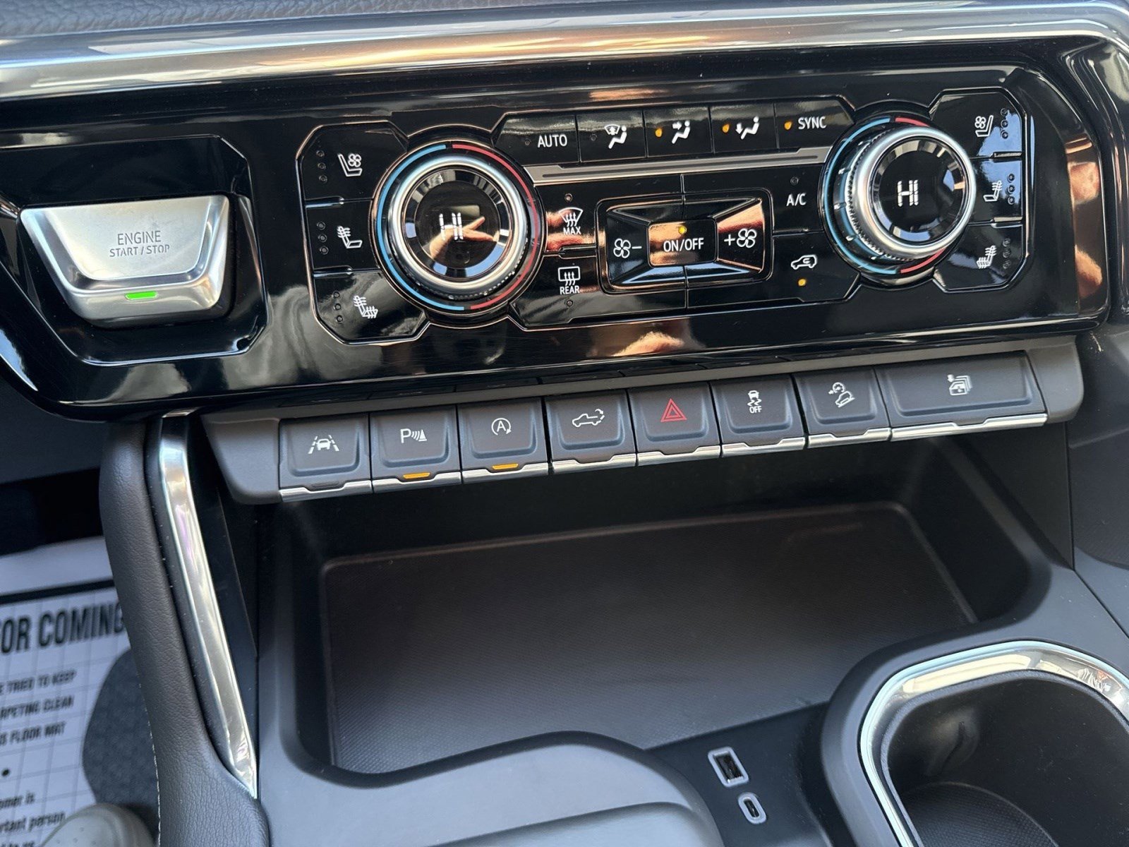 Used 2024 GMC Sierra 1500 Denali w/ Denali Reserve Package image 18