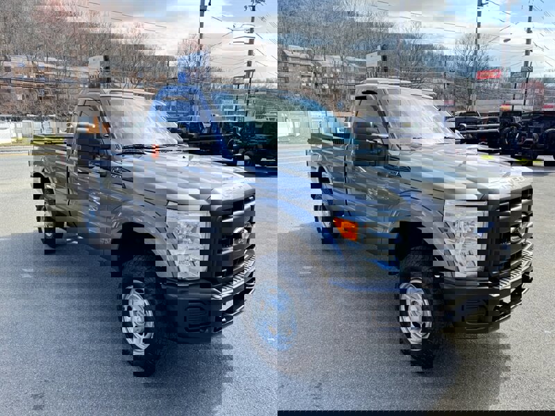 Used 2011 Ford F250 XL image 3