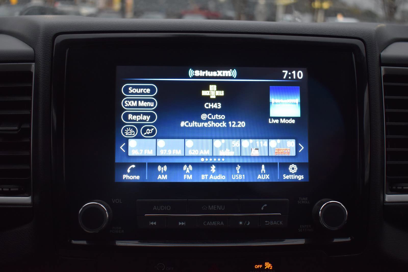 Used 2023 Nissan Frontier SV w/ SV Convenience Package image 29