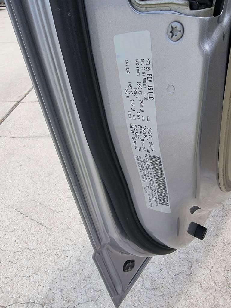 Used 2018 Dodge Grand Caravan SE FWD image 23
