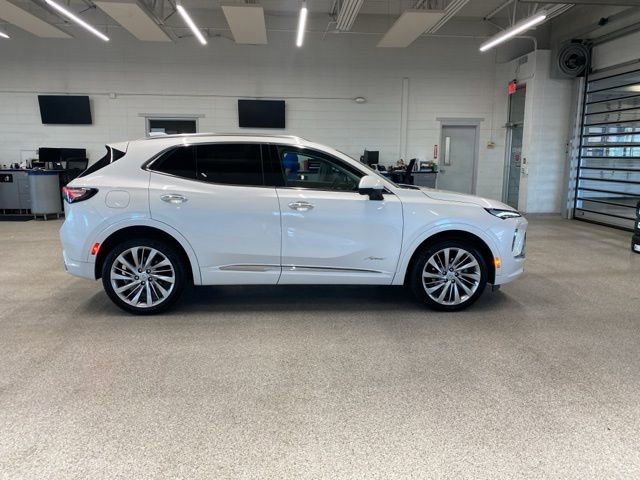 Certified 2024 Buick Envision Avenir image 4